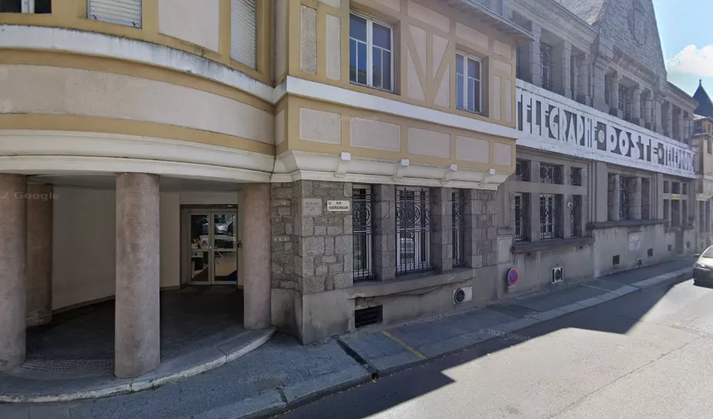 Retrouvez toutes les informations de contacts et horaires d&rsquo;ouverture pour La Poste DINAN situé à Dinan dans le département Côtes d&rsquo;Armor (22). Pour effectuer envoyer vos colis (colissimo, chronopost, suivi colis), une gestion bancaire (banque postal, French Bank), votre courrier [&hellip;]