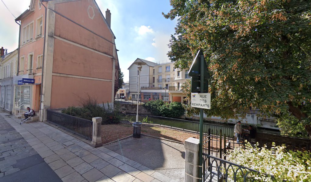 Retrouvez toutes les informations de contacts et horaires d&rsquo;ouverture pour La Poste CORBEIL ESSONNES PRINCIPAL situé à Corbeil essonnes dans le département Essonne (91). Pour effectuer envoyer vos colis (colissimo, chronopost, suivi colis), une gestion bancaire (banque postal, French Bank), [&hellip;]