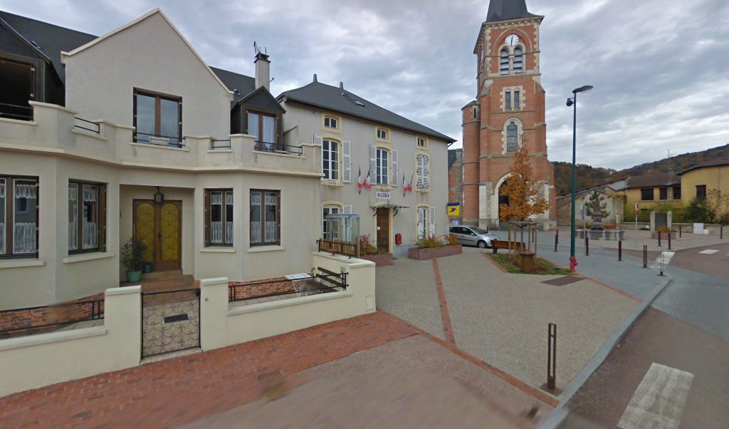 Retrouvez toutes les informations de contacts et horaires d&rsquo;ouverture pour La Poste Agence Communale MARIOL Mairie situé à Mariol dans le département Allier (03). Pour effectuer envoyer vos colis (colissimo, chronopost, suivi colis), une gestion bancaire (banque postal, French Bank), [&hellip;]