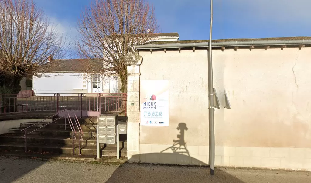 Retrouvez toutes les informations de contacts et horaires d&rsquo;ouverture pour La Poste Agence Communale LIGRE Mairie situé à Ligre dans le département Indre-et-Loire (37). Pour effectuer envoyer vos colis (colissimo, chronopost, suivi colis), une gestion bancaire (banque postal, French Bank), [&hellip;]