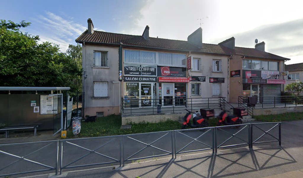 Retrouvez toutes les informations de contacts et horaires d&rsquo;ouverture pour Relais Pickup LUNE DE MIEL situé à Grigny dans le département Essonne (91). Pour effectuer envoyer vos colis (colissimo, chronopost, suivi colis), une gestion bancaire (banque postal, French Bank), votre [&hellip;]