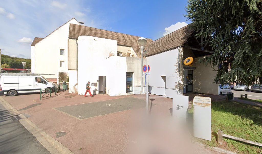 Retrouvez toutes les informations de contacts et horaires d&rsquo;ouverture pour La Poste ST GERMAIN LES ARPAJON situé à St germain les arpajon dans le département Essonne (91). Pour effectuer envoyer vos colis (colissimo, chronopost, suivi colis), une gestion bancaire (banque [&hellip;]