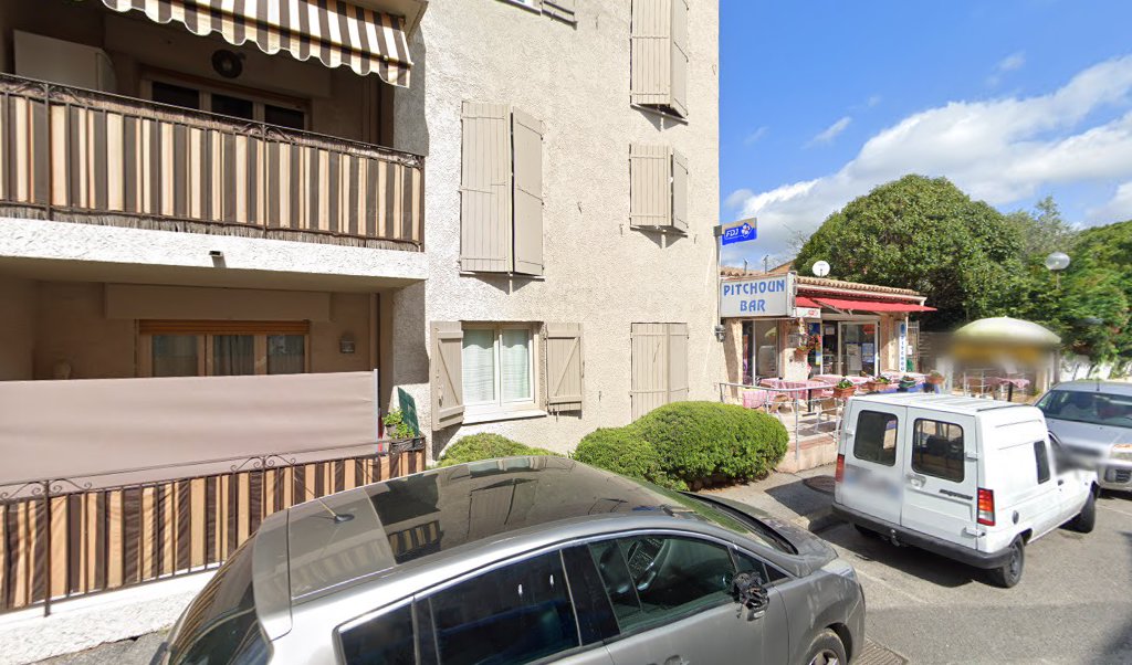 Retrouvez toutes les informations de contacts et horaires d&rsquo;ouverture pour Relais Pickup PITCHOUN BAR situé à Pegomas dans le département Alpes-Maritimes (06). Pour effectuer envoyer vos colis (colissimo, chronopost, suivi colis), une gestion bancaire (banque postal, French Bank), votre courrier [&hellip;]
