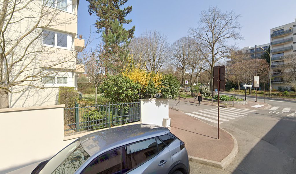 Retrouvez toutes les informations de contacts et horaires d&rsquo;ouverture pour La Poste Espace Clients Pro SAINT CLOUD PPDC situé à St cloud dans le département Hauts-de-Seine (92). Pour effectuer envoyer vos colis (colissimo, chronopost, suivi colis), une gestion bancaire (banque [&hellip;]