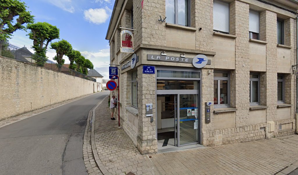 Retrouvez toutes les informations de contacts et horaires d&rsquo;ouverture pour La Poste SEES situé à Sees dans le département Orne (61). Pour effectuer envoyer vos colis (colissimo, chronopost, suivi colis), une gestion bancaire (banque postal, French Bank), votre courrier (suivi [&hellip;]