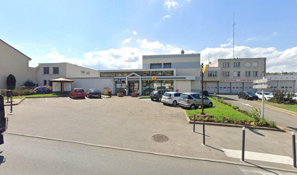 Retrouvez toutes les informations de contacts et horaires d&rsquo;ouverture pour La Poste LA GRAND CROIX situé à La grand croix dans le département Loire (42). Pour effectuer envoyer vos colis (colissimo, chronopost, suivi colis), une gestion bancaire (banque postal, French [&hellip;]