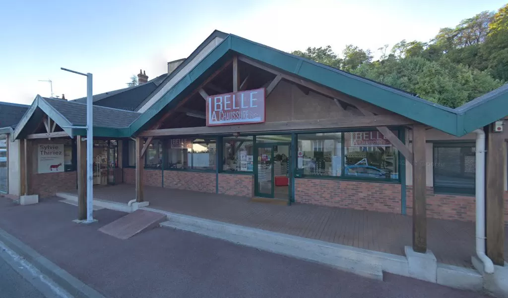 Retrouvez toutes les informations de contacts et horaires d&rsquo;ouverture pour Relais Pickup LA BELLE CHAUSSURE situé à Saint pierre du vauvray dans le département Eure (27). Pour effectuer envoyer vos colis (colissimo, chronopost, suivi colis), une gestion bancaire (banque postal, [&hellip;]