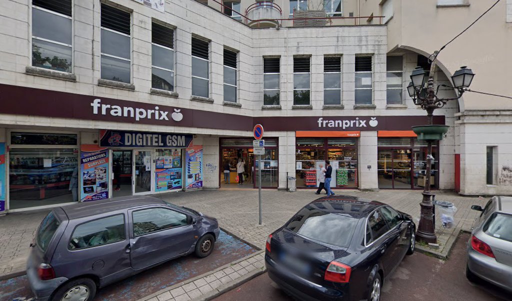 Retrouvez toutes les informations de contacts et horaires d&rsquo;ouverture pour Relais Pickup FRANPRIX situé à Villeneuve st georges dans le département Val-de-Marne (94). Pour effectuer envoyer vos colis (colissimo, chronopost, suivi colis), une gestion bancaire (banque postal, French Bank), votre [&hellip;]