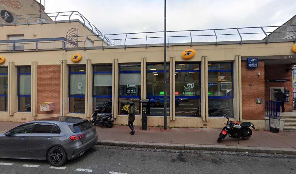 Retrouvez toutes les informations de contacts et horaires d&rsquo;ouverture pour La Poste TOULOUSE SAINT MICHEL situé à Toulouse dans le département Haute-Garonne (31). Pour effectuer envoyer vos colis (colissimo, chronopost, suivi colis), une gestion bancaire (banque postal, French Bank), votre [&hellip;]