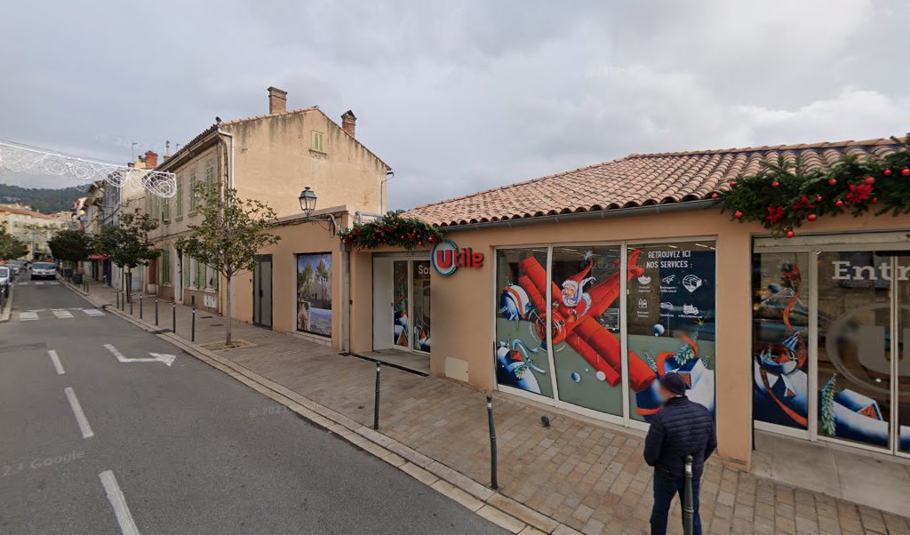 Retrouvez toutes les informations de contacts et horaires d&rsquo;ouverture pour La Poste Relais OLLIOULES situé à Ollioules dans le département Var (83). Pour effectuer envoyer vos colis (colissimo, chronopost, suivi colis), une gestion bancaire (banque postal, French Bank), votre courrier [&hellip;]