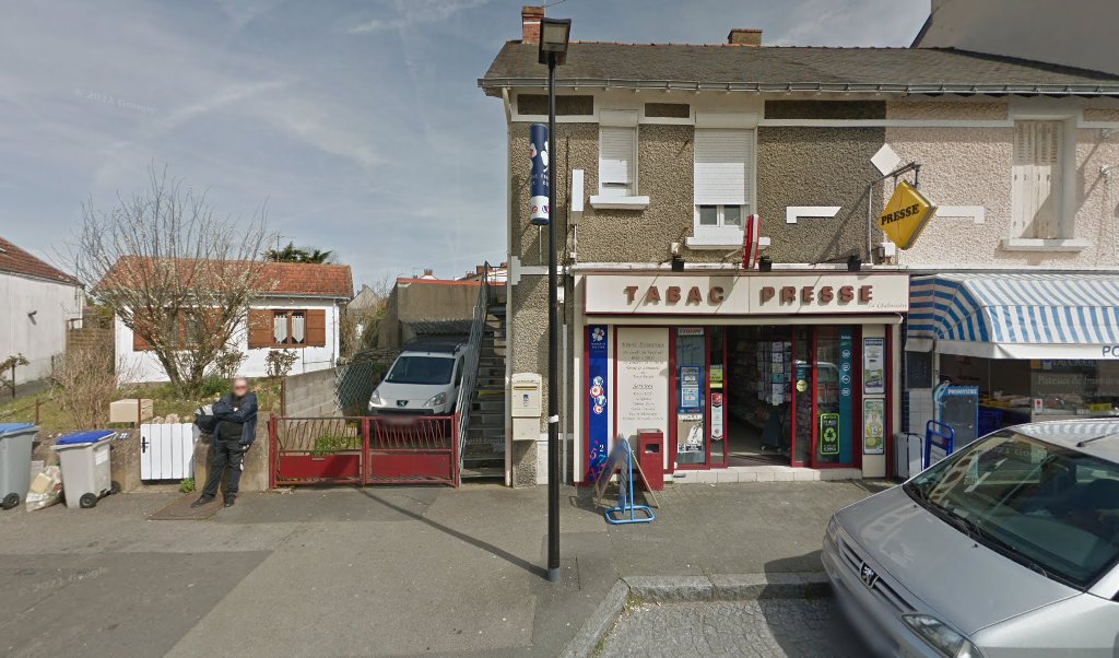 Retrouvez toutes les informations de contacts et horaires d&rsquo;ouverture pour La Poste Relais COUERON Buraliste situé à Coueron dans le département Loire-Atlantique (44). Pour effectuer envoyer vos colis (colissimo, chronopost, suivi colis), une gestion bancaire (banque postal, French Bank), votre [&hellip;]