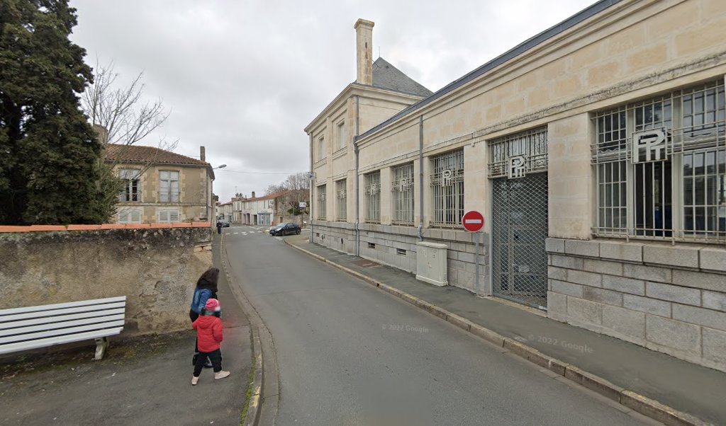 Retrouvez toutes les informations de contacts et horaires d&rsquo;ouverture pour La Poste LUCON situé à Lucon dans le département Vendée (85). Pour effectuer envoyer vos colis (colissimo, chronopost, suivi colis), une gestion bancaire (banque postal, French Bank), votre courrier (suivi [&hellip;]