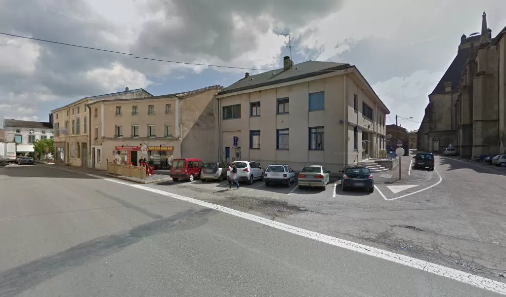 Retrouvez toutes les informations de contacts et horaires d&rsquo;ouverture pour La Poste SAINT MIHIEL situé à St mihiel dans le département Meuse (55). Pour effectuer envoyer vos colis (colissimo, chronopost, suivi colis), une gestion bancaire (banque postal, French Bank), votre [&hellip;]