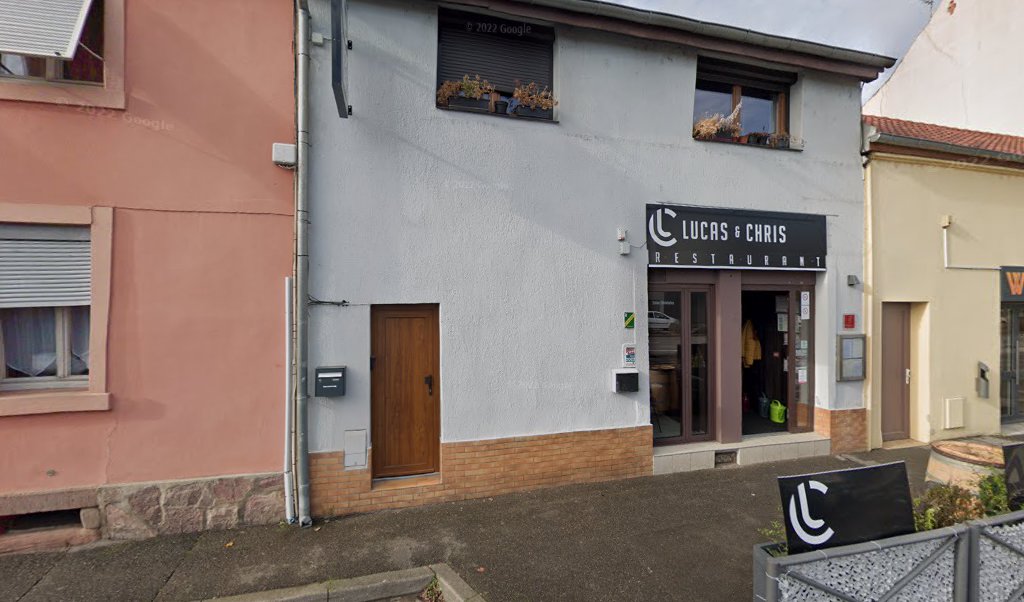 Retrouvez toutes les informations de contacts et horaires d&rsquo;ouverture pour Relais Pickup EWIGO COLMAR situé à Colmar dans le département Haut-Rhin (68). Pour effectuer envoyer vos colis (colissimo, chronopost, suivi colis), une gestion bancaire (banque postal, French Bank), votre courrier [&hellip;]