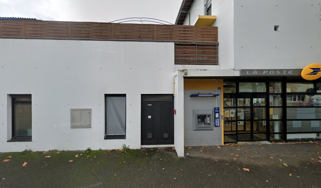 Retrouvez toutes les informations de contacts et horaires d&rsquo;ouverture pour La Poste SAINT NAZAIRE PENHOET situé à St nazaire dans le département Loire-Atlantique (44). Pour effectuer envoyer vos colis (colissimo, chronopost, suivi colis), une gestion bancaire (banque postal, French Bank), [&hellip;]