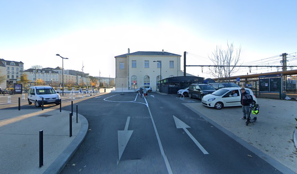 Retrouvez toutes les informations de contacts et horaires d&rsquo;ouverture pour Relais Pickup CONSIGNE PICKUP GARE DE CHARTRES – RETRAIT 3J situé à Chartres dans le département Eure-et-Loir (28). Pour effectuer envoyer vos colis (colissimo, chronopost, suivi colis), une gestion bancaire [&hellip;]