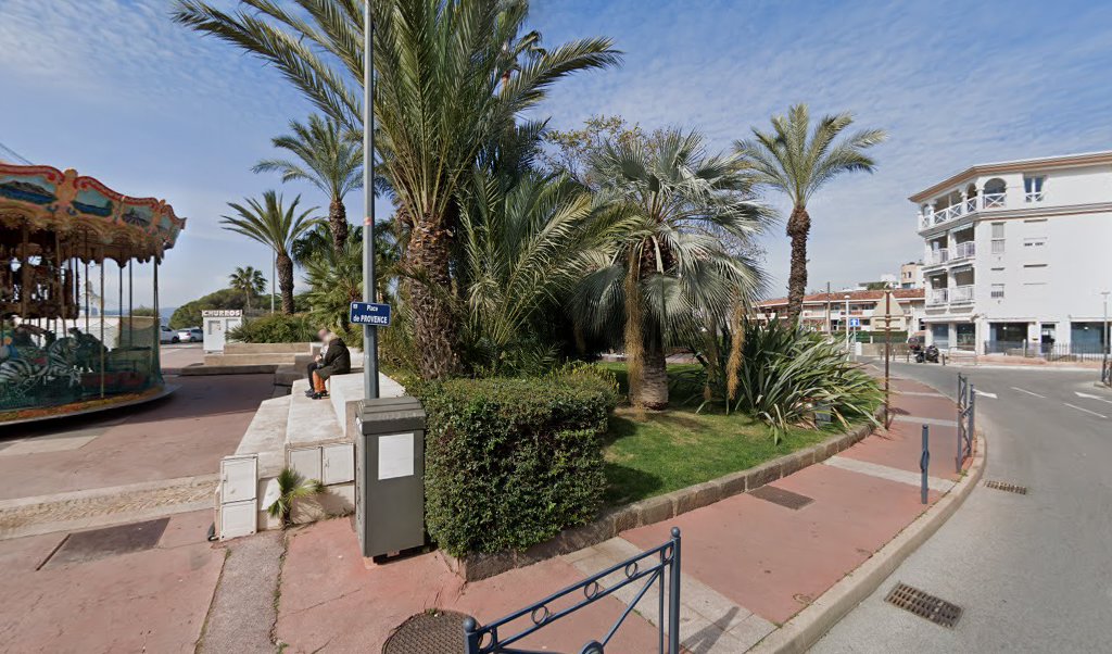 Retrouvez toutes les informations de contacts et horaires d&rsquo;ouverture pour La Poste SAINT RAPHAEL situé à Saint-raphaël dans le département Var (83). Pour effectuer envoyer vos colis (colissimo, chronopost, suivi colis), une gestion bancaire (banque postal, French Bank), votre courrier [&hellip;]
