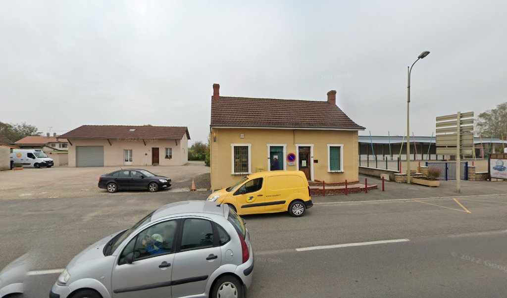 Retrouvez toutes les informations de contacts et horaires d&rsquo;ouverture pour La Poste Agence Communale RANCY Mairie situé à Rancy dans le département Saône-et-Loire (71). Pour effectuer envoyer vos colis (colissimo, chronopost, suivi colis), une gestion bancaire (banque postal, French Bank), [&hellip;]