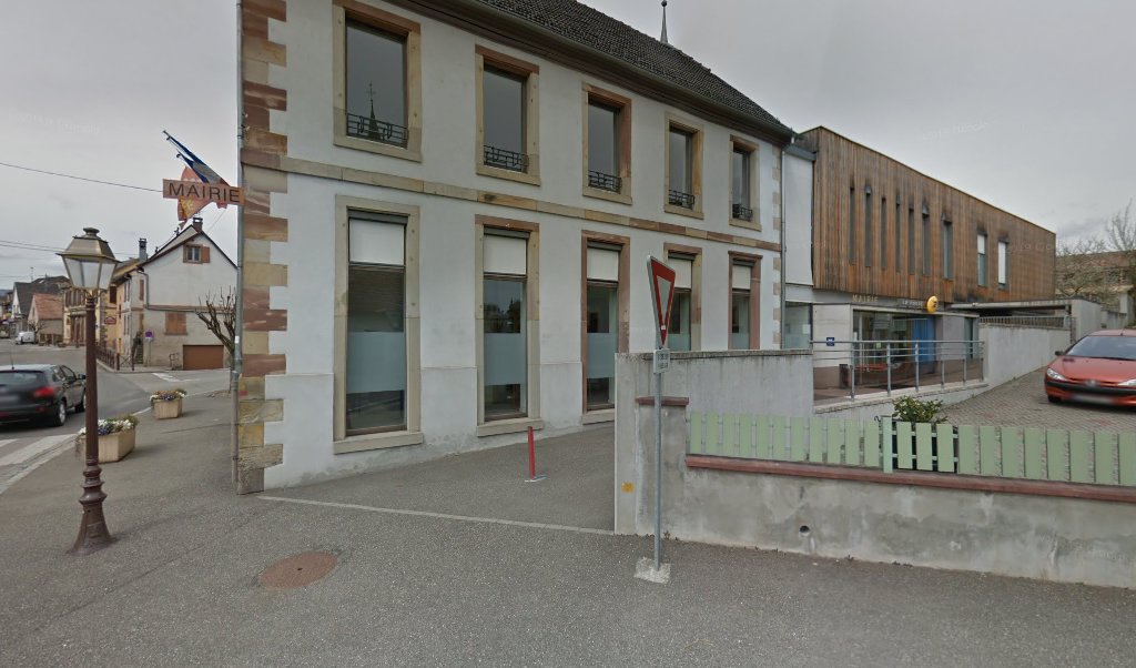 Retrouvez toutes les informations de contacts et horaires d&rsquo;ouverture pour La Poste Agence Communale URMATT Mairie situé à Urmatt dans le département Bas-Rhin (67). Pour effectuer envoyer vos colis (colissimo, chronopost, suivi colis), une gestion bancaire (banque postal, French Bank), [&hellip;]