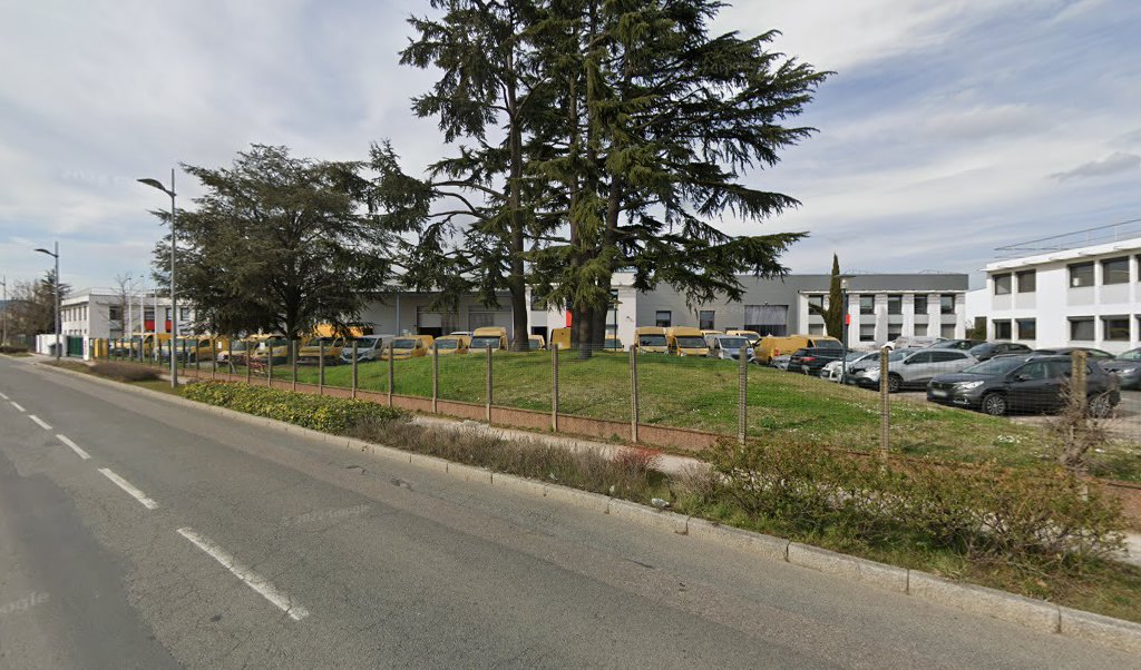 Retrouvez toutes les informations de contacts et horaires d&rsquo;ouverture pour La Poste Espace Clients Pro RILLIEUX LA PAPE PDC1 situé à Rillieux la pape dans le département Rhône (69). Pour effectuer envoyer vos colis (colissimo, chronopost, suivi colis), une gestion [&hellip;]