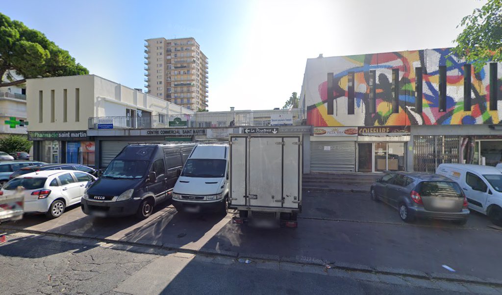 Retrouvez toutes les informations de contacts et horaires d&rsquo;ouverture pour La Poste MONTPELLIER SAINT MARTIN situé à Montpellier dans le département Hérault (34). Pour effectuer envoyer vos colis (colissimo, chronopost, suivi colis), une gestion bancaire (banque postal, French Bank), votre [&hellip;]