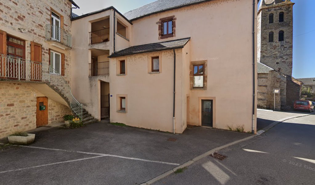 Retrouvez toutes les informations de contacts et horaires d&rsquo;ouverture pour La Poste Agence Communale BANASSAC CANILHAC Mairie situé à Banassac canilhac dans le département Lozère (48). Pour effectuer envoyer vos colis (colissimo, chronopost, suivi colis), une gestion bancaire (banque postal, [&hellip;]