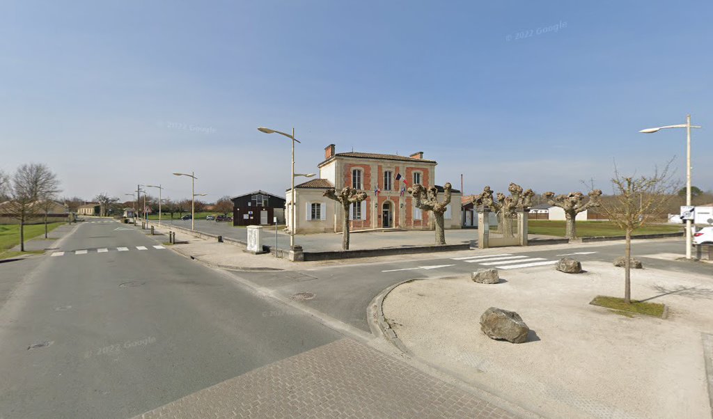 Retrouvez toutes les informations de contacts et horaires d&rsquo;ouverture pour La Poste Agence Communale SALAUNES Mairie situé à Salaunes dans le département Gironde (33). Pour effectuer envoyer vos colis (colissimo, chronopost, suivi colis), une gestion bancaire (banque postal, French Bank), [&hellip;]