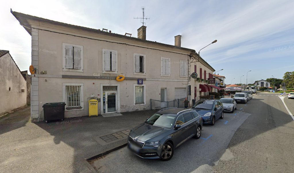 Retrouvez toutes les informations de contacts et horaires d&rsquo;ouverture pour La Poste SAINT GEOURS DE MAREMNE situé à St geours de maremne dans le département Landes (40). Pour effectuer envoyer vos colis (colissimo, chronopost, suivi colis), une gestion bancaire (banque [&hellip;]