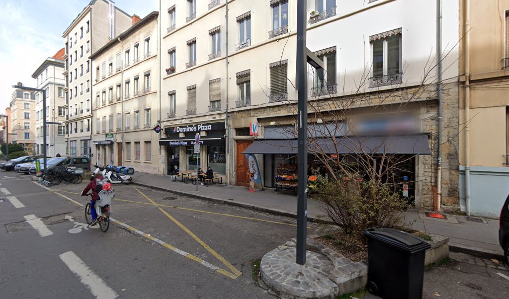 Retrouvez toutes les informations de contacts et horaires d&rsquo;ouverture pour Relais Pickup VIVAL situé à Lyon dans le département Rhône (69). Pour effectuer envoyer vos colis (colissimo, chronopost, suivi colis), une gestion bancaire (banque postal, French Bank), votre courrier (suivi [&hellip;]