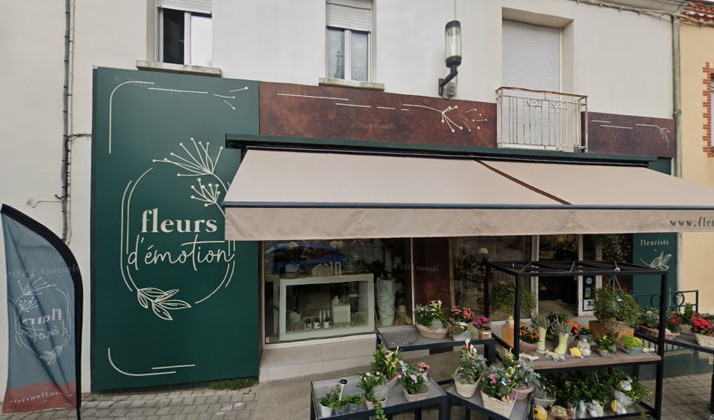 Retrouvez toutes les informations de contacts et horaires d&rsquo;ouverture pour Relais Pickup FLEURS D EMOTION situé à Vieillevigne dans le département Loire-Atlantique (44). Pour effectuer envoyer vos colis (colissimo, chronopost, suivi colis), une gestion bancaire (banque postal, French Bank), votre [&hellip;]