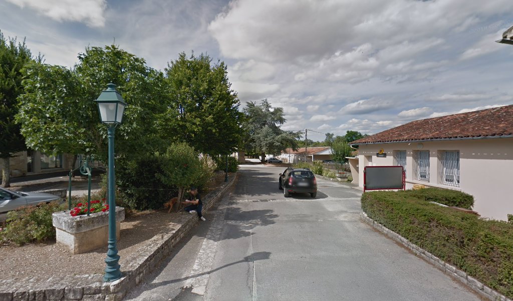 Retrouvez toutes les informations de contacts et horaires d&rsquo;ouverture pour La Poste Agence Communale AGRIS Mairie situé à Agris dans le département Charente (16). Pour effectuer envoyer vos colis (colissimo, chronopost, suivi colis), une gestion bancaire (banque postal, French Bank), [&hellip;]