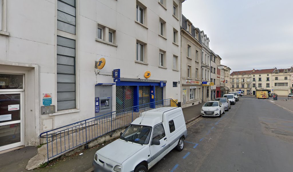 Retrouvez toutes les informations de contacts et horaires d&rsquo;ouverture pour La Poste COMMERCY situé à Commercy dans le département Meuse (55). Pour effectuer envoyer vos colis (colissimo, chronopost, suivi colis), une gestion bancaire (banque postal, French Bank), votre courrier (suivi [&hellip;]