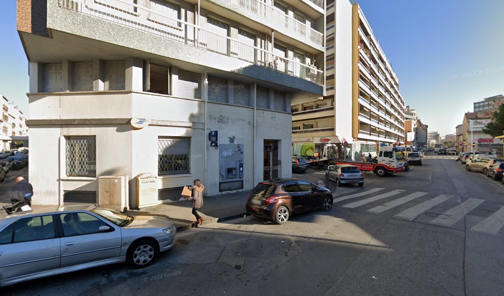 Retrouvez toutes les informations de contacts et horaires d&rsquo;ouverture pour La Poste Espace Clients Pro MARSEILLE 05 PDC1 situé à Marseille dans le département Bouches-du-Rhône (13). Pour effectuer envoyer vos colis (colissimo, chronopost, suivi colis), une gestion bancaire (banque postal, [&hellip;]