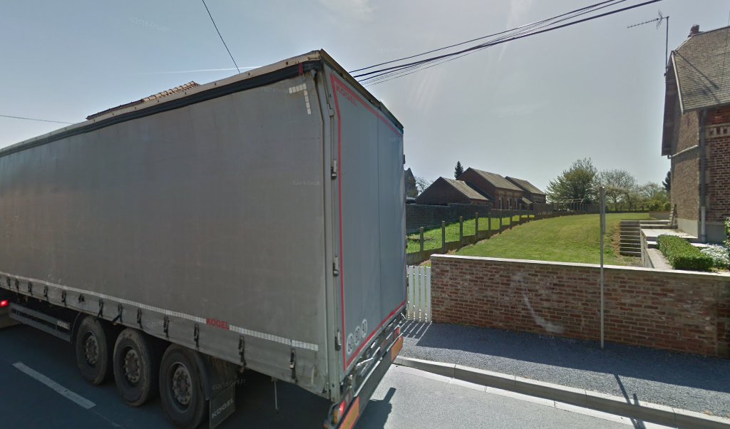 Retrouvez toutes les informations de contacts et horaires d&rsquo;ouverture pour La Poste Agence Communale ESMERY HALLON Mairie situé à Esmery hallon dans le département Somme (80). Pour effectuer envoyer vos colis (colissimo, chronopost, suivi colis), une gestion bancaire (banque postal, [&hellip;]