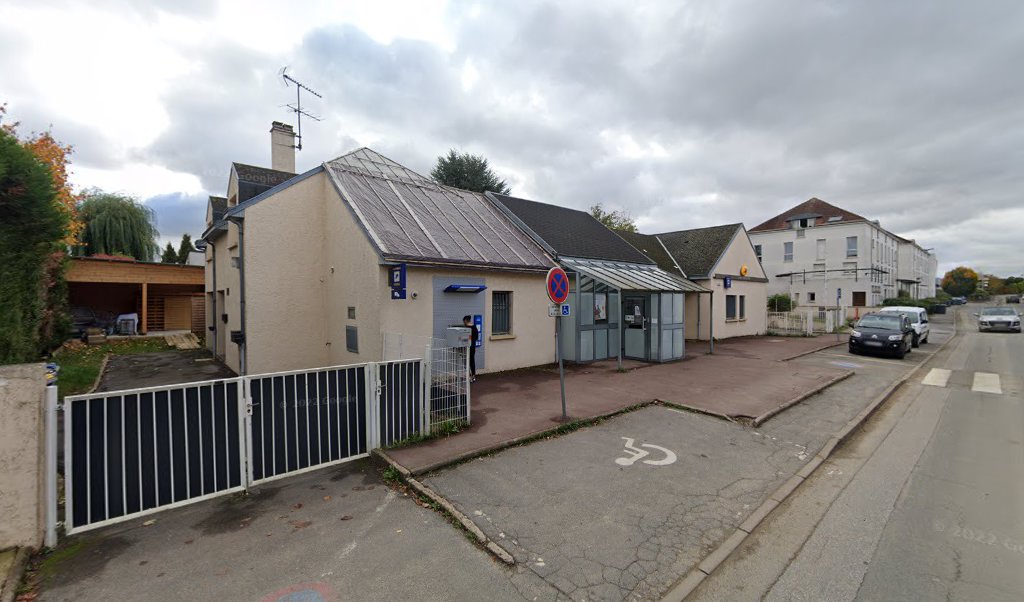 Retrouvez toutes les informations de contacts et horaires d&rsquo;ouverture pour La Poste OTHIS situé à Othis dans le département Seine-et-Marne (77). Pour effectuer envoyer vos colis (colissimo, chronopost, suivi colis), une gestion bancaire (banque postal, French Bank), votre courrier (suivi [&hellip;]