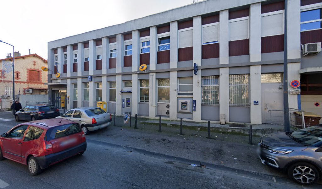 Retrouvez toutes les informations de contacts et horaires d&rsquo;ouverture pour La Poste MARSEILLE SAINT-MARCEL situé à Marseille dans le département Bouches-du-Rhône (13). Pour effectuer envoyer vos colis (colissimo, chronopost, suivi colis), une gestion bancaire (banque postal, French Bank), votre courrier [&hellip;]