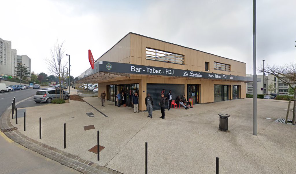 Retrouvez toutes les informations de contacts et horaires d&rsquo;ouverture pour Relais Pickup LA RECREATION situé à Epernay dans le département Marne (51). Pour effectuer envoyer vos colis (colissimo, chronopost, suivi colis), une gestion bancaire (banque postal, French Bank), votre courrier [&hellip;]