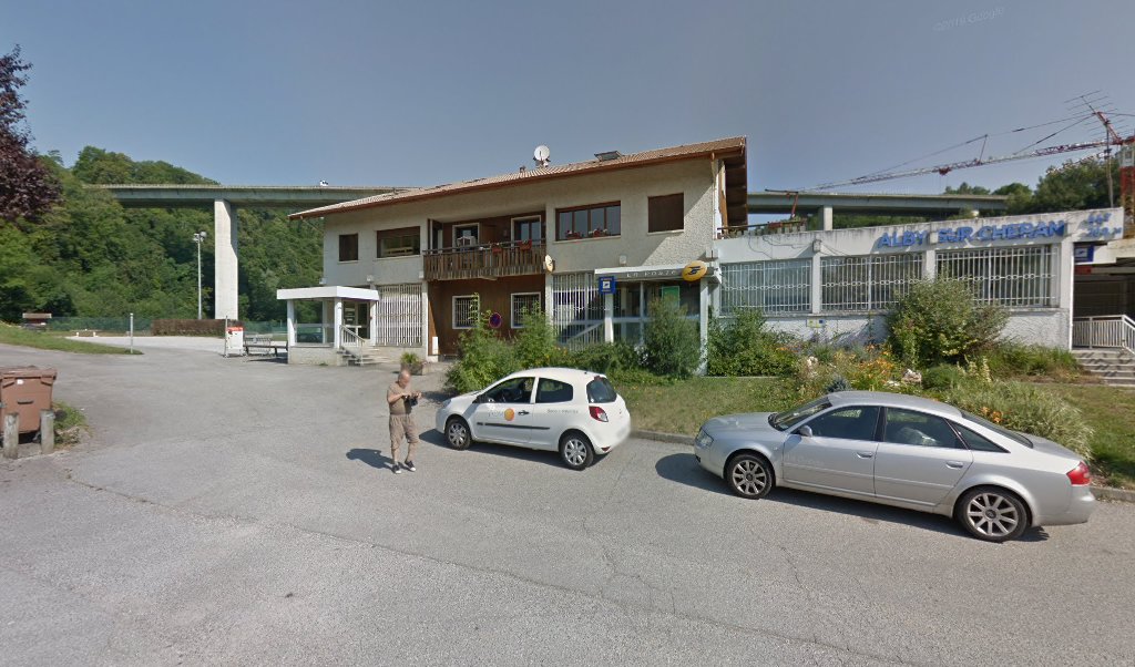 Retrouvez toutes les informations de contacts et horaires d&rsquo;ouverture pour La Poste ALBY SUR CHERAN situé à Alby sur cheran dans le département Haute-Savoie (74). Pour effectuer envoyer vos colis (colissimo, chronopost, suivi colis), une gestion bancaire (banque postal, French [&hellip;]