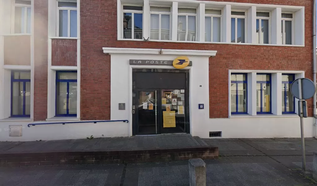 Retrouvez toutes les informations de contacts et horaires d&rsquo;ouverture pour La Poste BARENTIN situé à Barentin dans le département Seine-Maritime (76). Pour effectuer envoyer vos colis (colissimo, chronopost, suivi colis), une gestion bancaire (banque postal, French Bank), votre courrier (suivi [&hellip;]