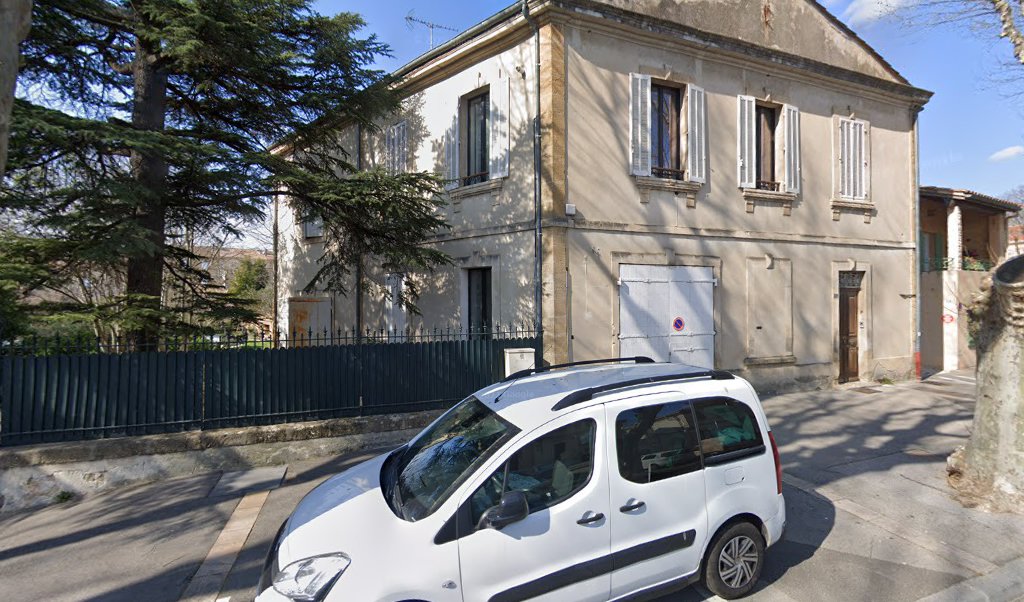 Retrouvez toutes les informations de contacts et horaires d&rsquo;ouverture pour La Poste GRANS situé à Grans dans le département Bouches-du-Rhône (13). Pour effectuer envoyer vos colis (colissimo, chronopost, suivi colis), une gestion bancaire (banque postal, French Bank), votre courrier (suivi [&hellip;]