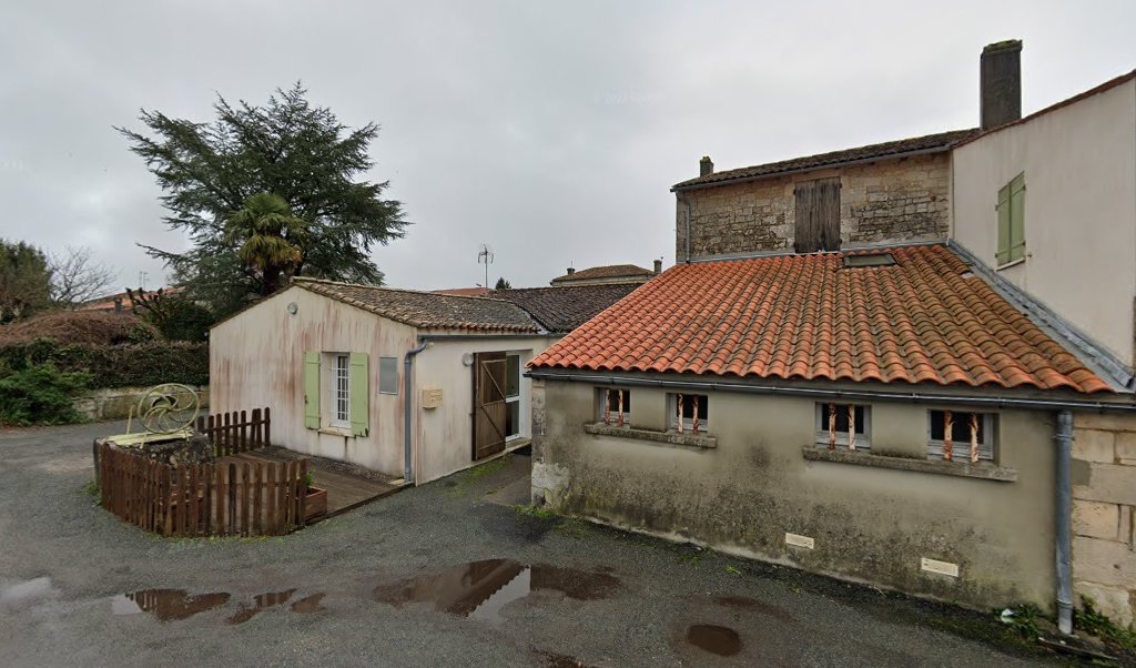 Retrouvez toutes les informations de contacts et horaires d&rsquo;ouverture pour La Poste THENAC situé à Thenac dans le département Charente-Maritime (17). Pour effectuer envoyer vos colis (colissimo, chronopost, suivi colis), une gestion bancaire (banque postal, French Bank), votre courrier (suivi [&hellip;]