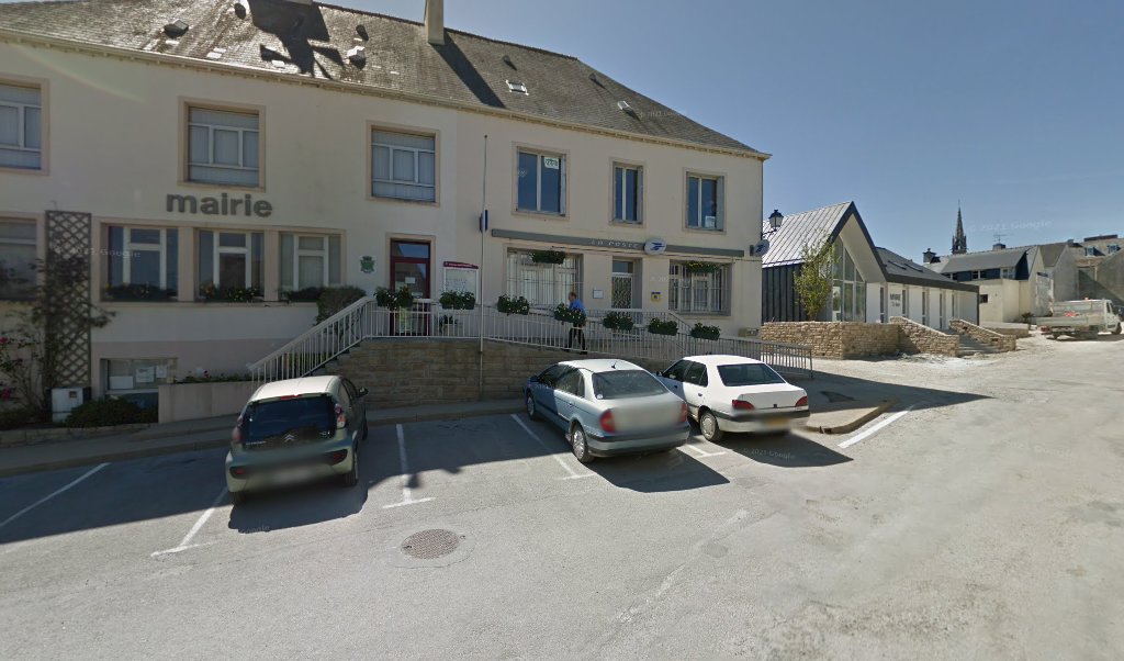 Retrouvez toutes les informations de contacts et horaires d&rsquo;ouverture pour La Poste PLOMODIERN situé à Plomodiern dans le département Finistère (29). Pour effectuer envoyer vos colis (colissimo, chronopost, suivi colis), une gestion bancaire (banque postal, French Bank), votre courrier (suivi [&hellip;]