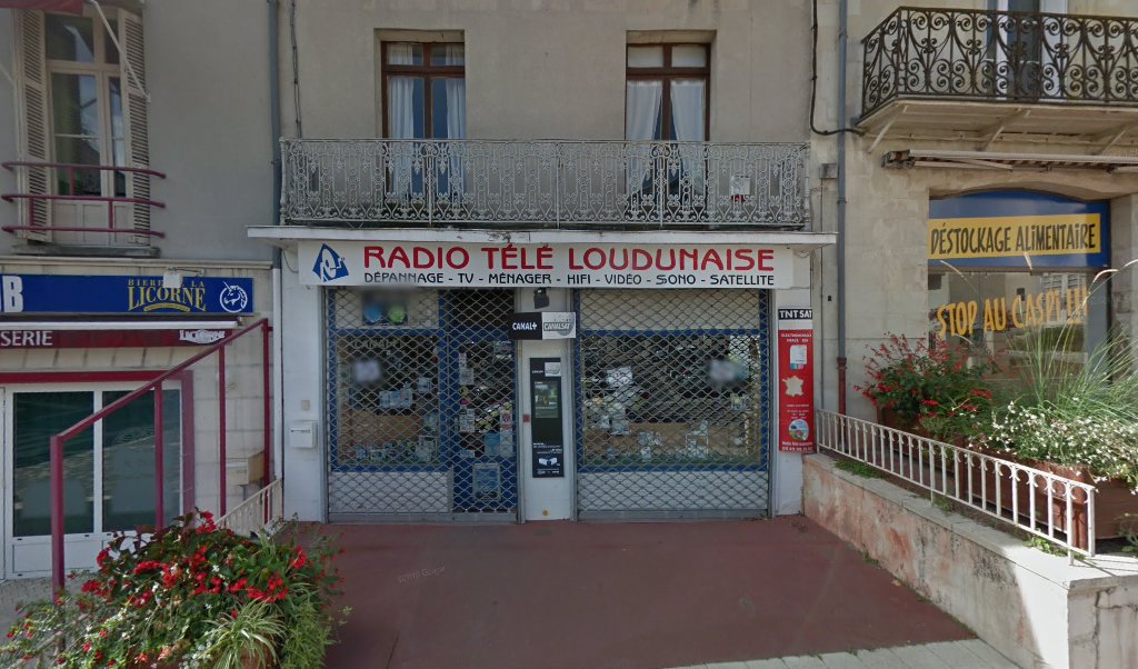 Retrouvez toutes les informations de contacts et horaires d&rsquo;ouverture pour Relais Pickup RADIO TELE LOUDUNAISE situé à Loudun dans le département Vienne (86). Pour effectuer envoyer vos colis (colissimo, chronopost, suivi colis), une gestion bancaire (banque postal, French Bank), votre [&hellip;]