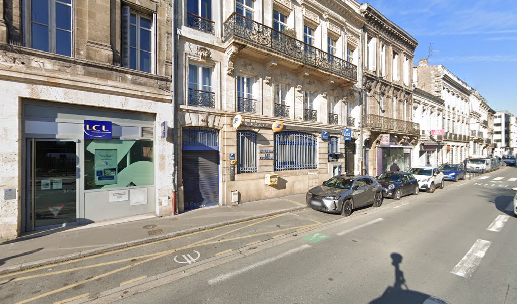 Retrouvez toutes les informations de contacts et horaires d&rsquo;ouverture pour La Poste BORDEAUX LES CHARTRONS situé à Bordeaux dans le département Gironde (33). Pour effectuer envoyer vos colis (colissimo, chronopost, suivi colis), une gestion bancaire (banque postal, French Bank), votre [&hellip;]