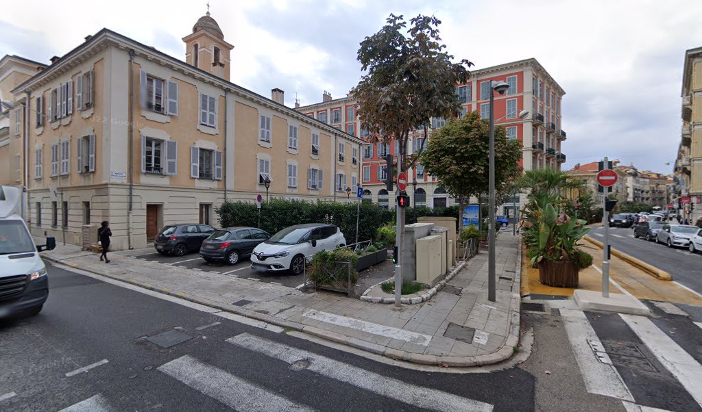 Retrouvez toutes les informations de contacts et horaires d&rsquo;ouverture pour Relais Pickup JEAN DE LA TOMATE EPICIER situé à Nice dans le département Alpes-Maritimes (06). Pour effectuer envoyer vos colis (colissimo, chronopost, suivi colis), une gestion bancaire (banque postal, French [&hellip;]