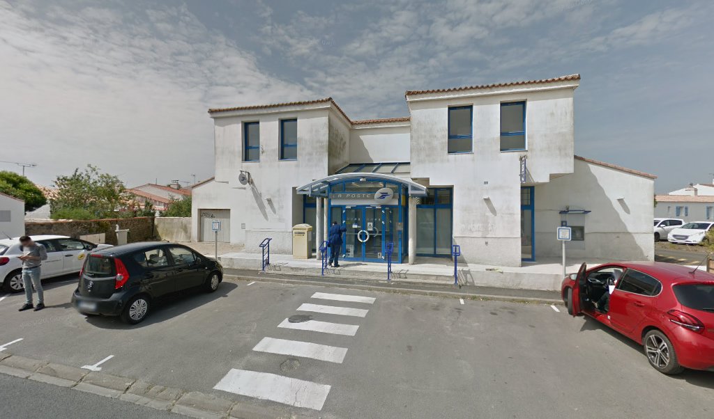 Retrouvez toutes les informations de contacts et horaires d&rsquo;ouverture pour La Poste NOIRMOUTIER EN L ILE situé à Noirmoutier en l ile dans le département Vendée (85). Pour effectuer envoyer vos colis (colissimo, chronopost, suivi colis), une gestion bancaire (banque [&hellip;]