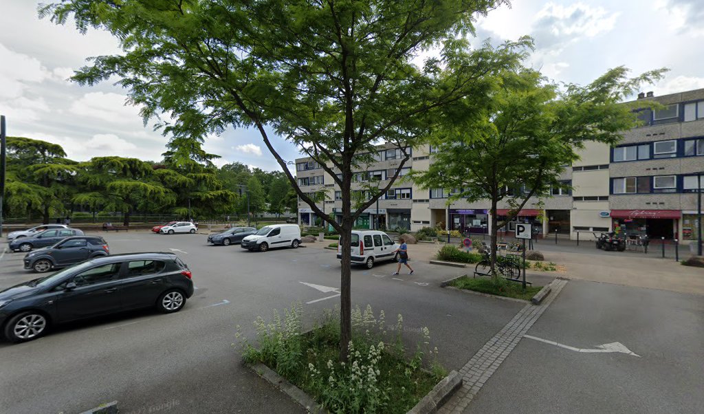Retrouvez toutes les informations de contacts et horaires d&rsquo;ouverture pour Relais Pickup CARREFOUR EXPRESS situé à Rennes dans le département Ille-et-Vilaine (35). Pour effectuer envoyer vos colis (colissimo, chronopost, suivi colis), une gestion bancaire (banque postal, French Bank), votre courrier [&hellip;]