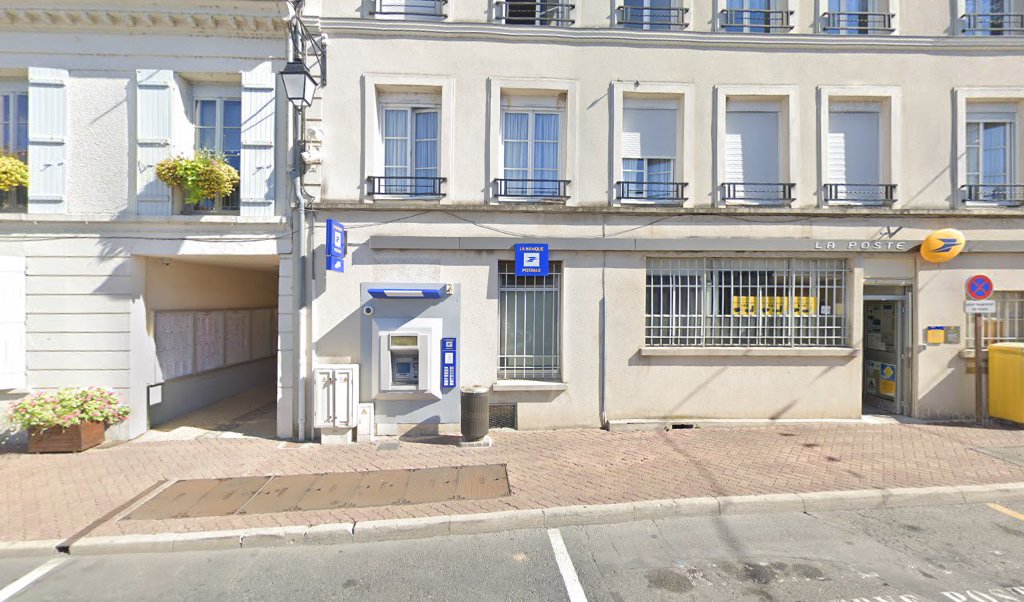 Retrouvez toutes les informations de contacts et horaires d&rsquo;ouverture pour La Poste LA FERTE GAUCHER situé à La ferte gaucher dans le département Seine-et-Marne (77). Pour effectuer envoyer vos colis (colissimo, chronopost, suivi colis), une gestion bancaire (banque postal, French [&hellip;]