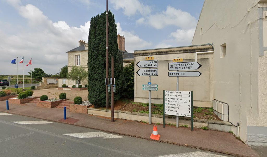 Retrouvez toutes les informations de contacts et horaires d&rsquo;ouverture pour La Poste Agence Communale HEROUVILLETTE Mairie situé à Herouvillette dans le département Calvados (14). Pour effectuer envoyer vos colis (colissimo, chronopost, suivi colis), une gestion bancaire (banque postal, French Bank), [&hellip;]