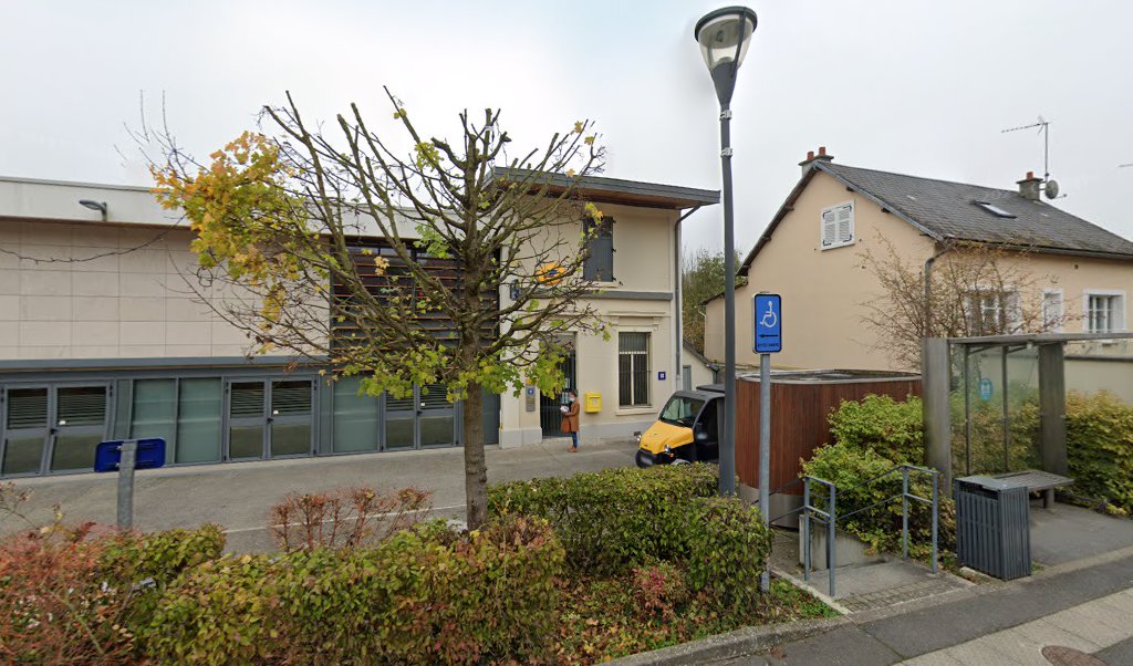 Retrouvez toutes les informations de contacts et horaires d&rsquo;ouverture pour La Poste BELLEU situé à Belleu dans le département Aisne (02). Pour effectuer envoyer vos colis (colissimo, chronopost, suivi colis), une gestion bancaire (banque postal, French Bank), votre courrier (suivi [&hellip;]